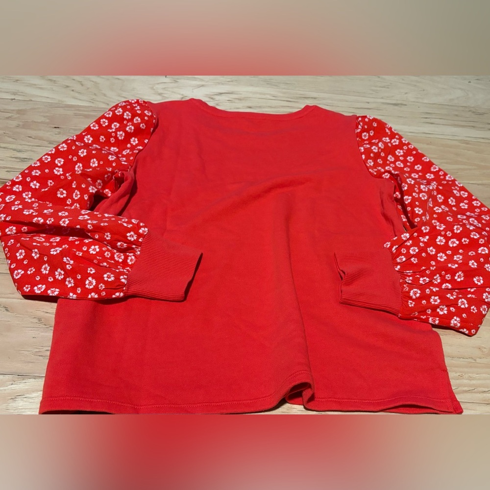 Women’s Riley and Rae red sweater - Picture 2 of 4